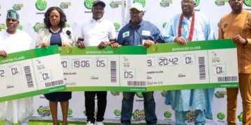 Glo Rewards Premium Customers with Biz Class Tickets to Europe | METROWATCH