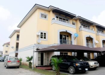 First Trust Mortgage Bank Faces Heat of Displaced Renaissance Homeowners | METROWATCH