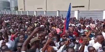 VIDEO | Wike vs Fubara: Rivers Youths Protest, Urge Gov to Dump Tinubu’s Peace Deal | METROWATCH