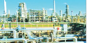 Dangote Refinery to Import Crude from US  – Report | METROWATCH