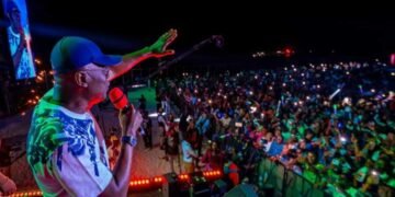 PHOTOS | Sanwo-Olu, Davido, Others Attend Lagos Countdown 2024 Fiesta | METROWATCH