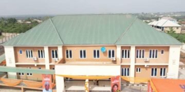 PHOTOS | Speaker Abbas Unveils 80-bed Hospital in Lagos | METROWATCH