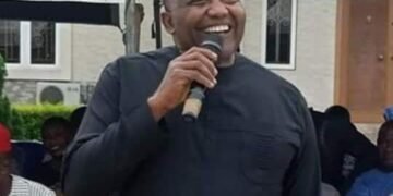 Governor Oborevwori Felicitates Leo Ogor at 65 |  METROWATCH