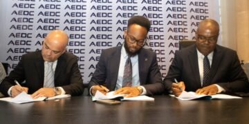 AEDC Signs Landmark Deal to Deliver Uninterrupted Power Solution in Abuja | METROWATCH