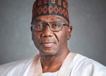 Kwara Pays SUBEB Teachers, LG Workers Salary Arrears | METROWATCH