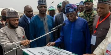 Amid Looming Labour Strike, Tinubu Launches 3,112 New Housing Units Project, Dedicates 400 to Junior Comrades | METROWATCH