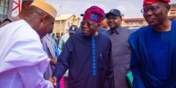 PHOTOS | Oyebanji Hails Sanwo-Olu over Lagos Rail Mass Transit | METROWATCH