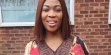 Nigerian Caregiver Slumps, Dies in UK | METROWATCH