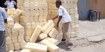 PHOTOS | Lagos Mops up Banned Styrofoam in Markets | METROWATCH