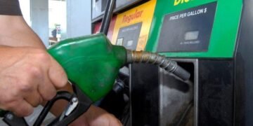 Diesel Price Drops as Dangote Sells N1,225/Litre | METROWATCH