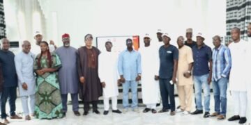 EDO 2024 | PDP Leaders in 8 Council Areas Loyal to Gov Obaseki Decamp to APC | METROWATCH
