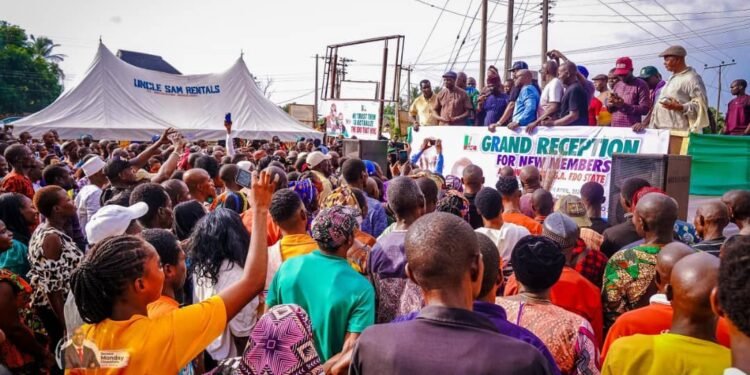 *Reception of the new decampees to the APC in Owan LGA