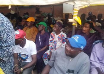 VIDEO | Okpebholo, Edo APC Governorship Candidate, Receives Labour Party Decampees | METROWATCH