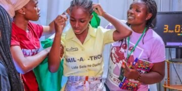 GWR: Nigerian Lady Completes 72-Hour Nail Painting Marathon in Plateau | METROWATCH