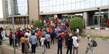 NLC President Leads Protest at NERC Headquarters in Abuja | METROWATCH