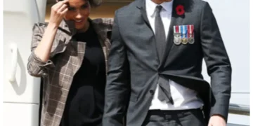 Prince Harry, Meghan Markle Arrive in Nigeria | METROWATCH