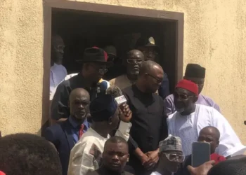 PHOTOS | Peter Obi, Others Storm Labour Party National Secretariat | METROWATCH