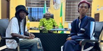 PHOTOS | James Brown Visits Bobrisky at Kirikiri Correctional Centre | METROWATCH