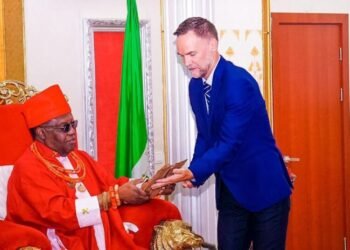 Shaibu Congratulates Oba of Benin Over Return of Royal Artefacts | METROWATCH