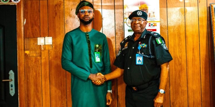 *L-R: NANS Chairman, Comrade Ehis Daniel and Edo police commissioner, CP Nemo Edwin-Iwo