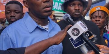 Sowore Arrives Ikeja Under Bridge for October 1 Protest