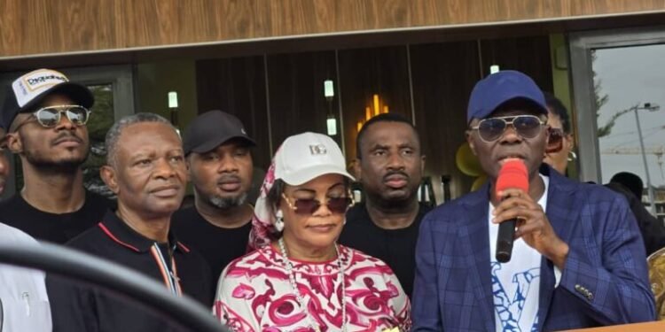 *Gov. Babajide Sanwo-Olu, Mrs Daisy Danjuma and Mr Frank Aigbogun at the inauguration of some social facilities at Banana Island