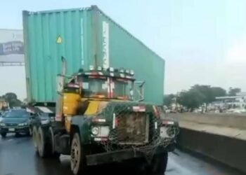 Containerized Truck Crushes Revenue Collector to Death on Lagos-Ibadan Expressway
