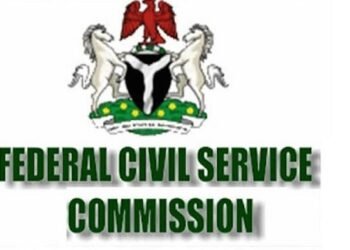 Federal Workers Face Delayed Salaries Amidst Christmas Celebration