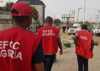Fraud: EFCC Raids Nigerian Hajj Commission  Office in Abuja 