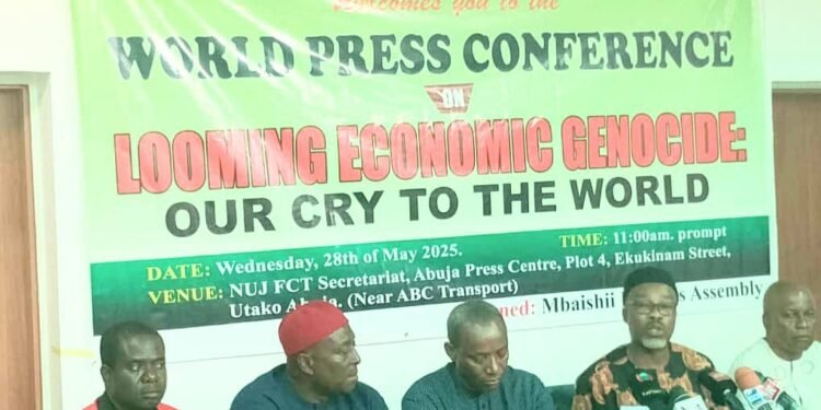 Major Speaker and Advocacy/Public Affairs Consultant to the Communities, Dr Sam Amadi. Spokesperson of Mbaishii, Dr.Ugo Jim-Nwoko, Barrister Armstrong Ukwuoma, Mr Ndubuisi Eke, Mr Aaron Okereafor