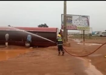 Again, Petroleum Tanker Falls in Oyo