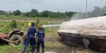 Tanker Carrying 45,000 Litres Of PMS Tumbles in Ogbomoso