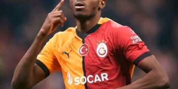 Osimhen Receives Transfer Offer to Make Him Highest-Paid African Footballer