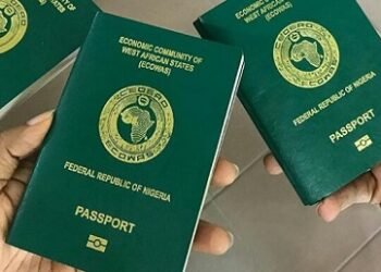 Nigeria Immigration Service Increases International Passport Fee to N100,000