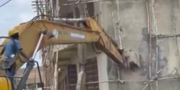 Lagos Moves Bulldozers Into Trade Fair Complex, Demolishes Several ‘Illegal, Defective’ Structures