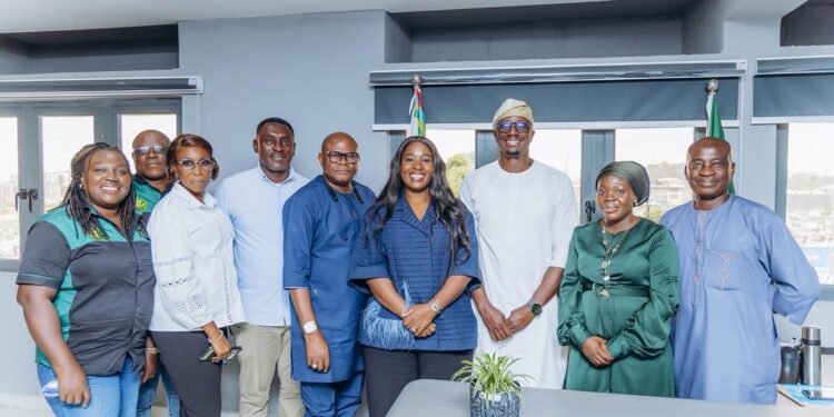 *LASPARK and Ikoyi-Obalende LCDA officials, during the courtesy visit