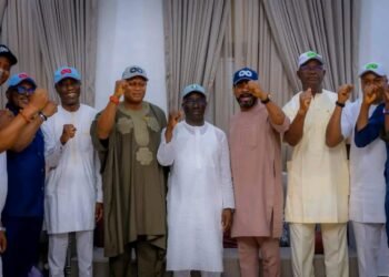 Okpebholo Commends Edo Assembly for ‘Harmonious Working Relationship with Executive’