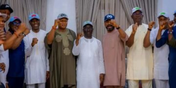 Okpebholo Commends Edo Assembly for ‘Harmonious Working Relationship with Executive’