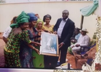 Dunukofia Women’s Forum Honors Kingsley Chinedu Nwegwu with Surprise Visit, Portrait Presentation