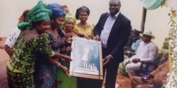 Dunukofia Women’s Forum Honors Kingsley Chinedu Nwegwu with Surprise Visit, Portrait Presentation