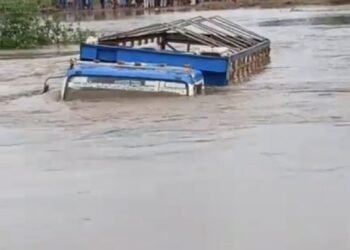 Flooding Submerges Collapsed Kwara Bridge, Traps Commuters