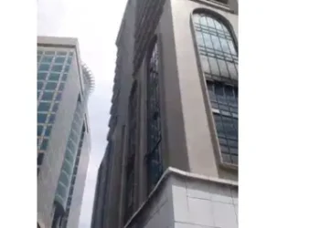 Panic as Fire Guts Polaris Bank Tower in Lagos Island