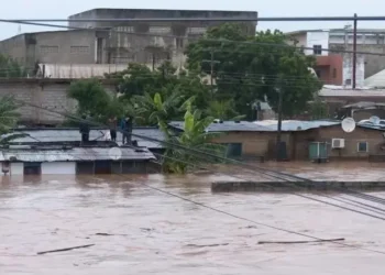 Floods Paralyse Ghana Capital, Kill 3