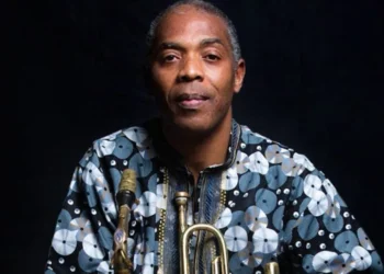 ‘I Don’t Want Problems’, Femi Kuti Declines Picture with Korra Obidi
