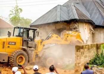 Edo Govt Demolishes Building Allegedly Used by Suspected Kidnappers in Benin
