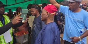 Osun Election: APC’s Founding Chair, Osun ex-Gov Bisi Akande Wins Polling Unit