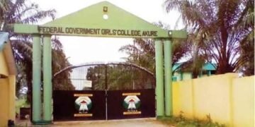FGGC Akure Gates Shut as Union Begins Indefinite Strike 