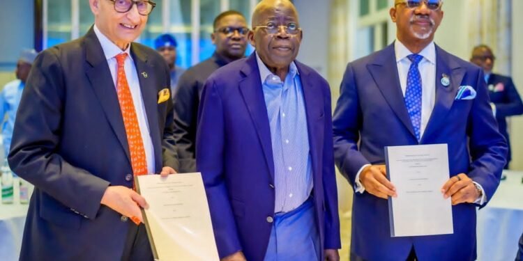 *President Bola Tinubu (m), Ogun State Governor, Dapo Abiodun (r), and official of the investing firm.