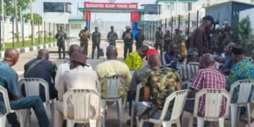 JUST IN: Military Retirees Block Pensions Board Entrance in Abuja